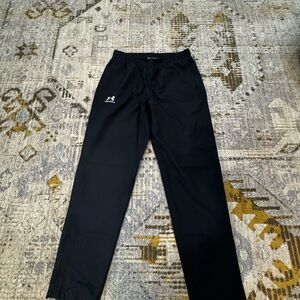 Under Armour Men’s Black Loose Athletic Pants size L